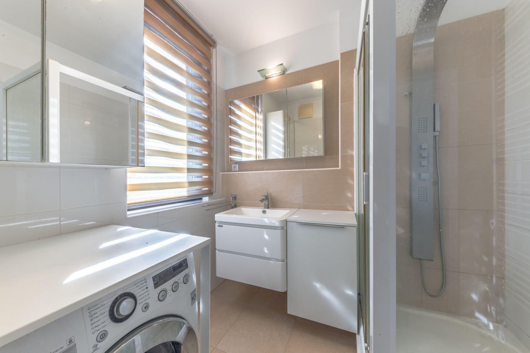 Pronájem bytu 50 m², Sousedíkova Rezidence nad Rokytkou, Praha, Praha Pronájem bytu 50 m², Sousedíkova Rezidence nad Rokytkou, Praha, Praha