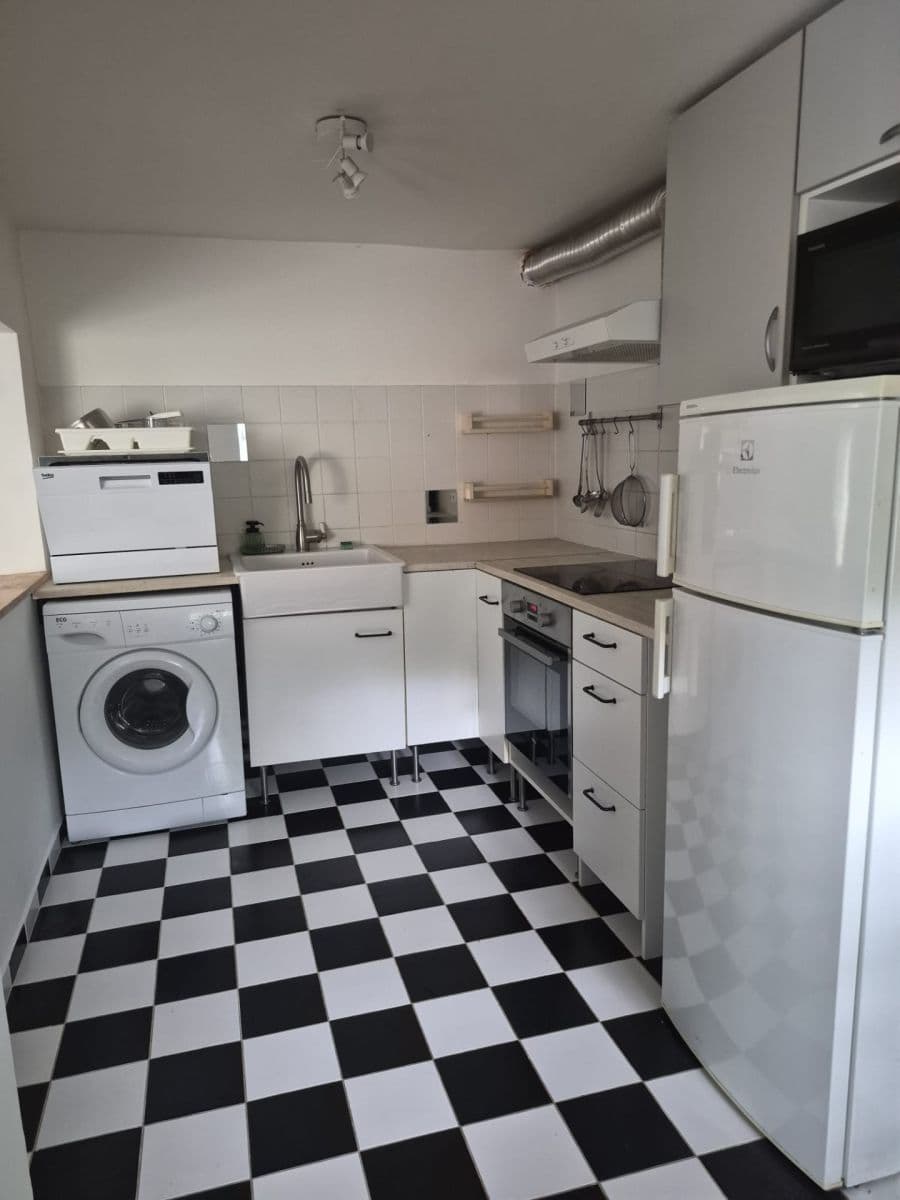 Pronájem bytu 2+kk 50 m², Sedlákova, Brno, Jihomoravský kraj Pronájem bytu 2+kk 50 m², Sedlákova, Brno, Jihomoravský kraj