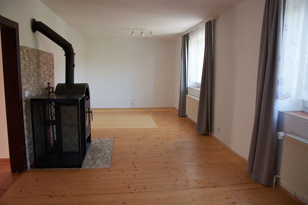 Prodej domu 270 m², pozemek 540 m², Křtiny, Jihomoravský kraj Prodej domu 270 m², pozemek 540 m², Křtiny, Jihomoravský kraj