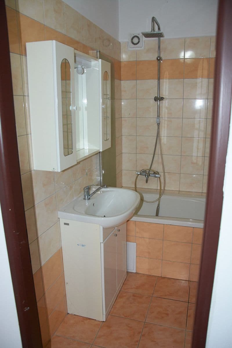 Prodej domu 270 m², pozemek 540 m², Křtiny, Jihomoravský kraj Prodej domu 270 m², pozemek 540 m², Křtiny, Jihomoravský kraj