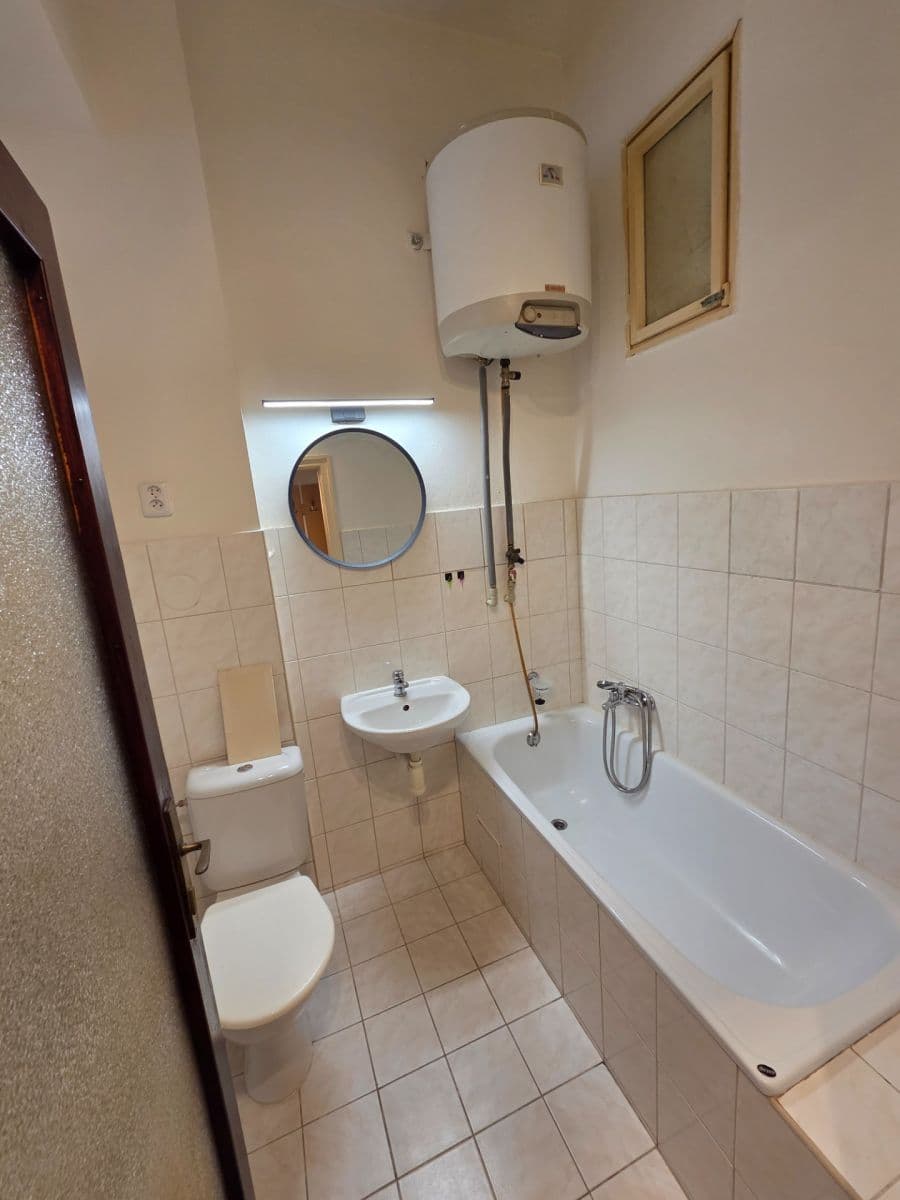 Pronájem bytu 1+kk 24 m², Bratislavská, Brno, Jihomoravský kraj Pronájem bytu 1+kk 24 m², Bratislavská, Brno, Jihomoravský kraj