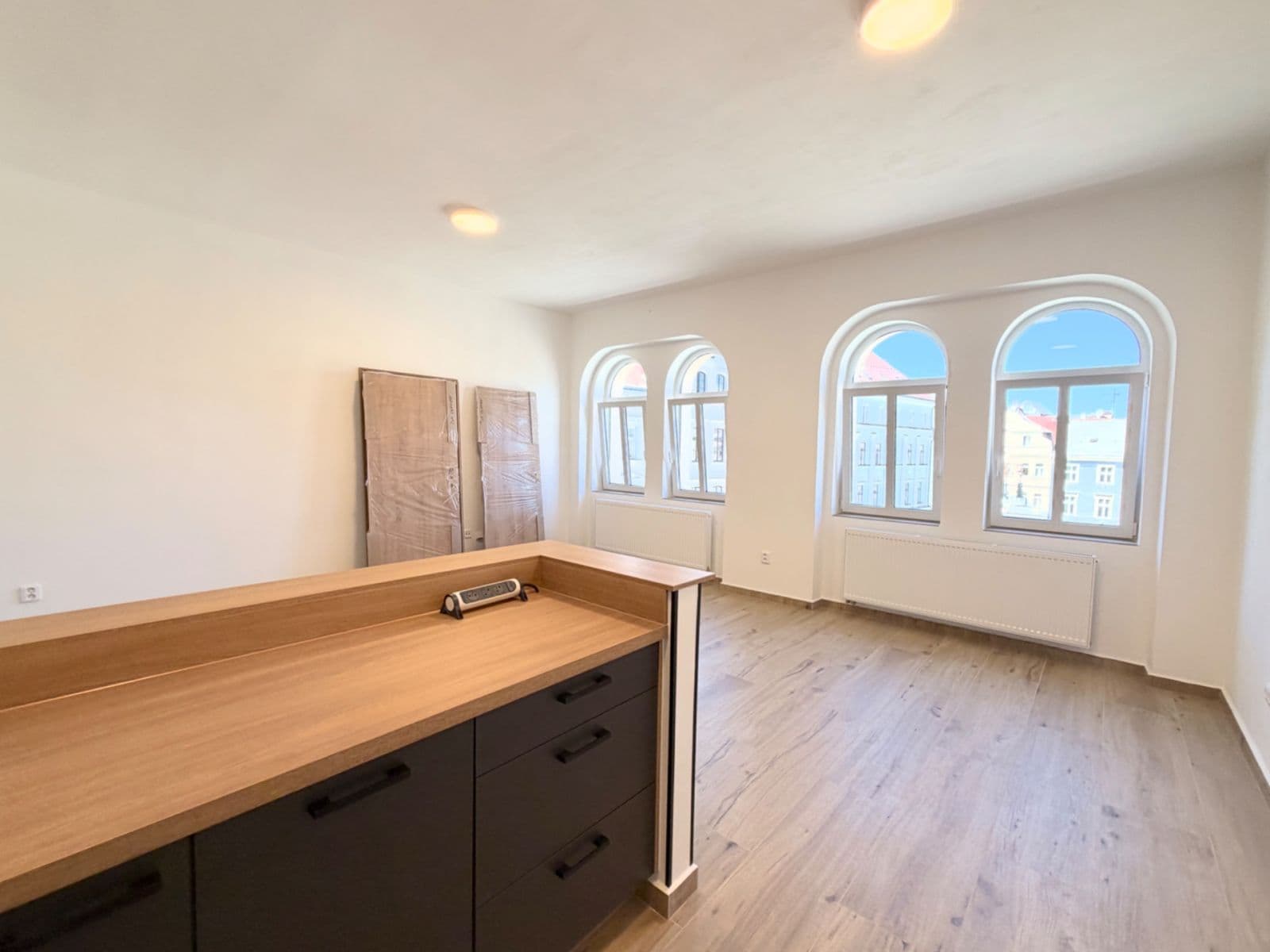 Pronájem bytu 2+kk 75 m², náměstí doktora Edvarda Beneše, Liberec, Liberecký kraj Pronájem bytu 2+kk 75 m², náměstí doktora Edvarda Beneše, Liberec, Liberecký kraj