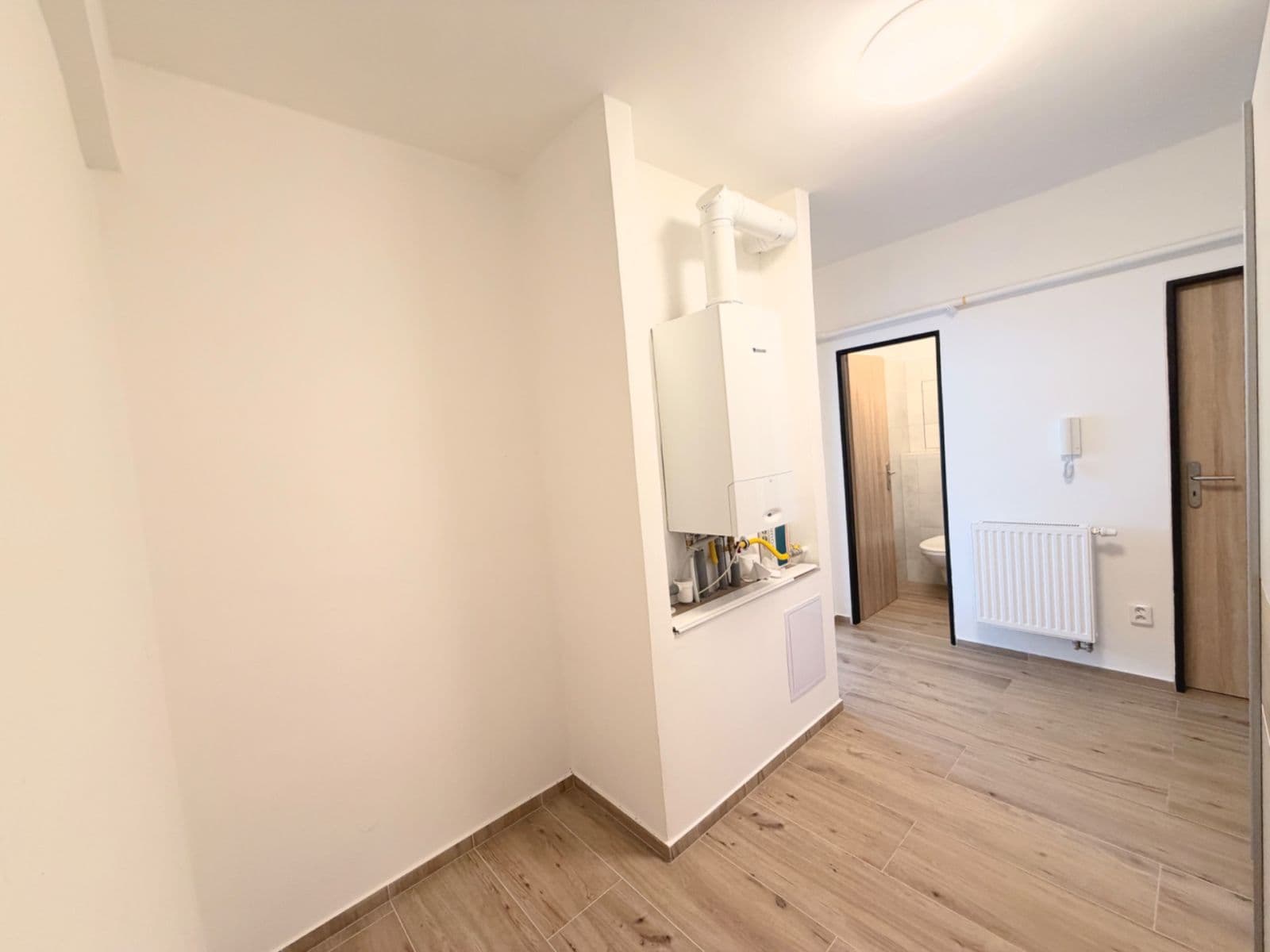 Pronájem bytu 1+kk 48 m², náměstí doktora Edvarda Beneše, Liberec, Liberecký kraj Pronájem bytu 1+kk 48 m², náměstí doktora Edvarda Beneše, Liberec, Liberecký kraj