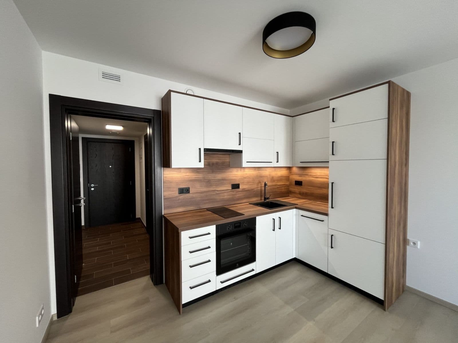 Pronájem bytu 1+kk 33 m², Třída Jiřího Pelikána, Olomouc, Olomoucký kraj Pronájem bytu 1+kk 33 m², Třída Jiřího Pelikána, Olomouc, Olomoucký kraj