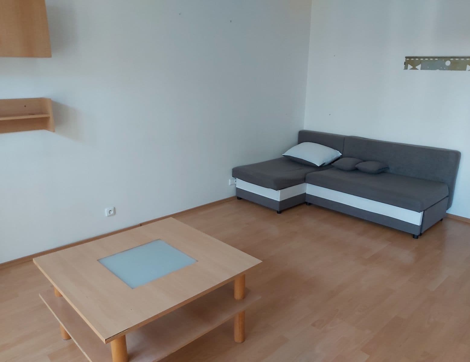 Pronájem bytu 2+kk 45 m², Okružní, Vestec, Středočeský kraj Pronájem bytu 2+kk 45 m², Okružní, Vestec, Středočeský kraj