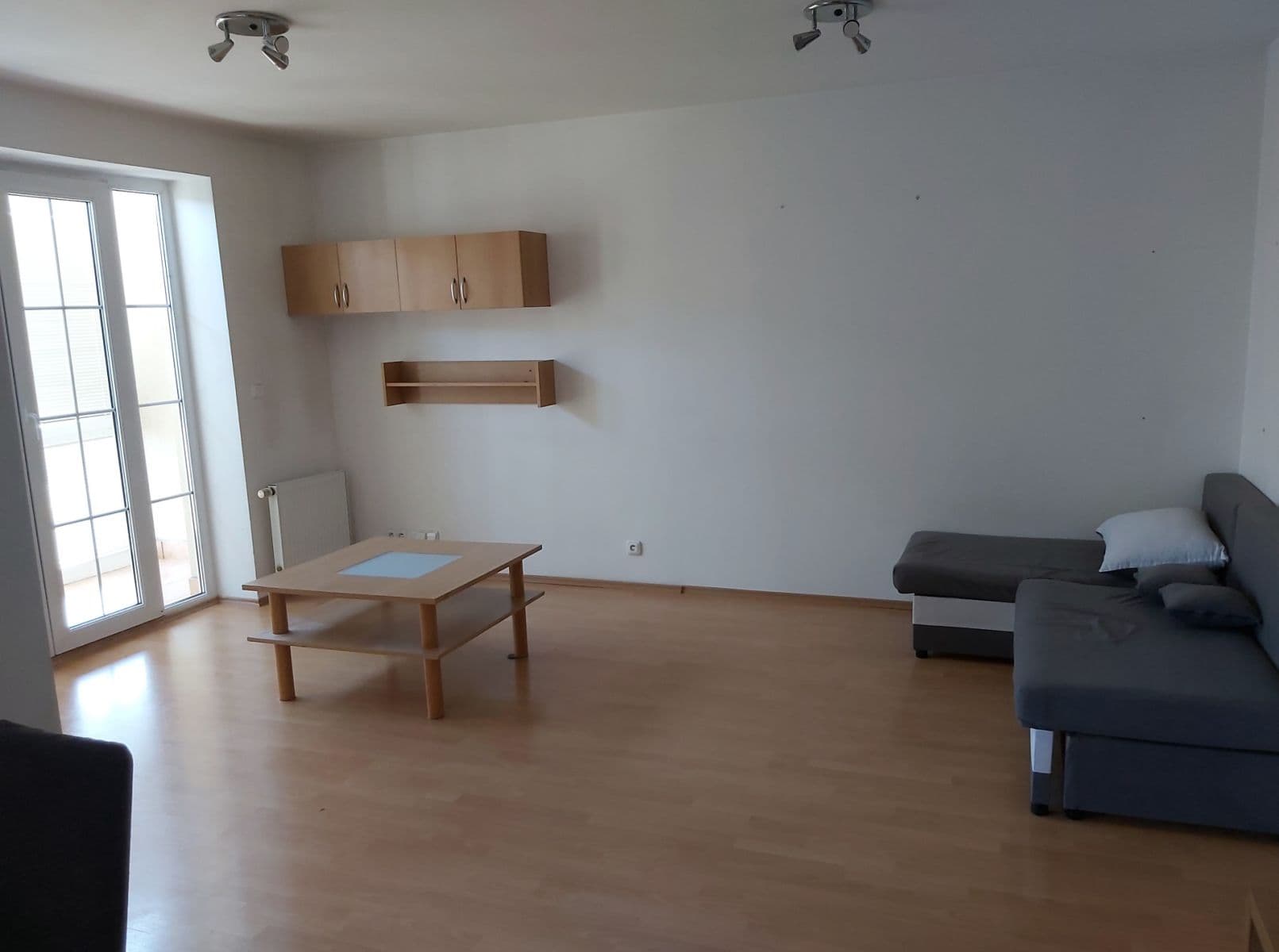 Pronájem bytu 2+kk 45 m², Okružní, Vestec, Středočeský kraj Pronájem bytu 2+kk 45 m², Okružní, Vestec, Středočeský kraj