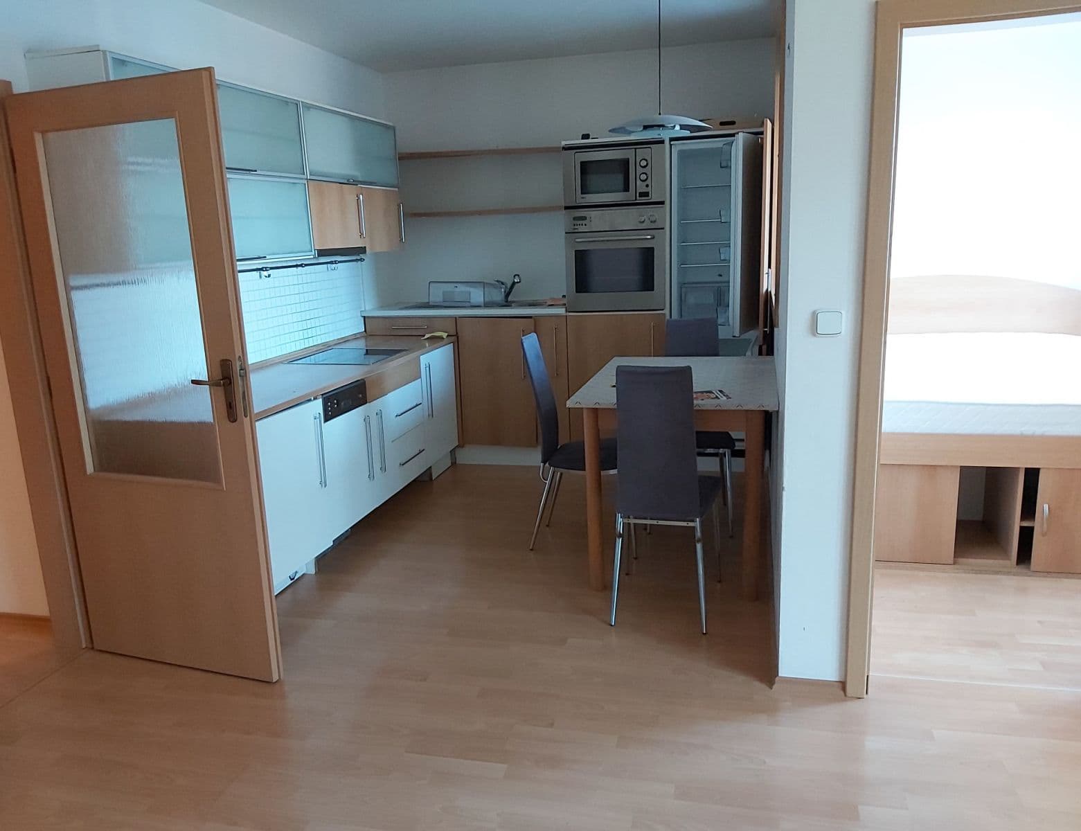 Pronájem bytu 2+kk 45 m², Okružní, Vestec, Středočeský kraj Pronájem bytu 2+kk 45 m², Okružní, Vestec, Středočeský kraj