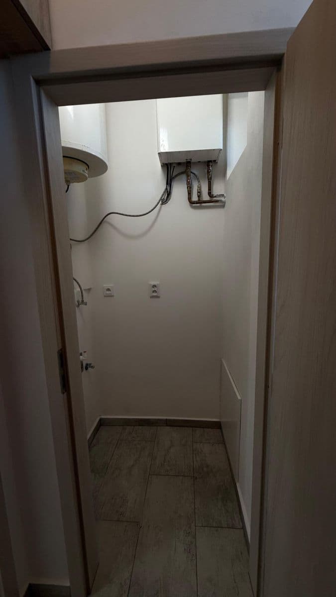 Pronájem bytu 2+kk 46 m², Železničářská, Jičín, Královéhradecký kraj Pronájem bytu 2+kk 46 m², Železničářská, Jičín, Královéhradecký kraj