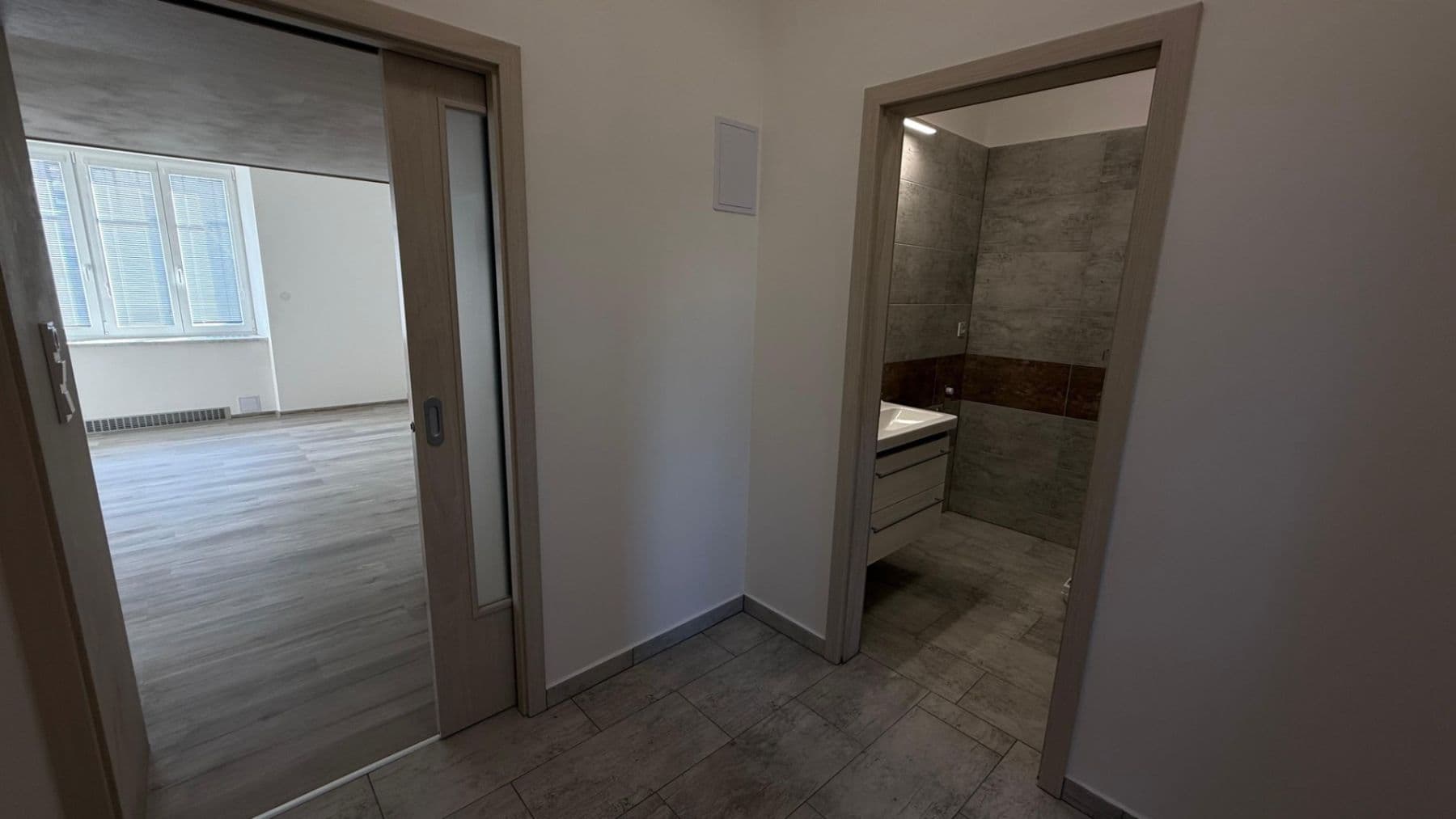 Pronájem bytu 2+kk 46 m², Železničářská, Jičín, Královéhradecký kraj Pronájem bytu 2+kk 46 m², Železničářská, Jičín, Královéhradecký kraj