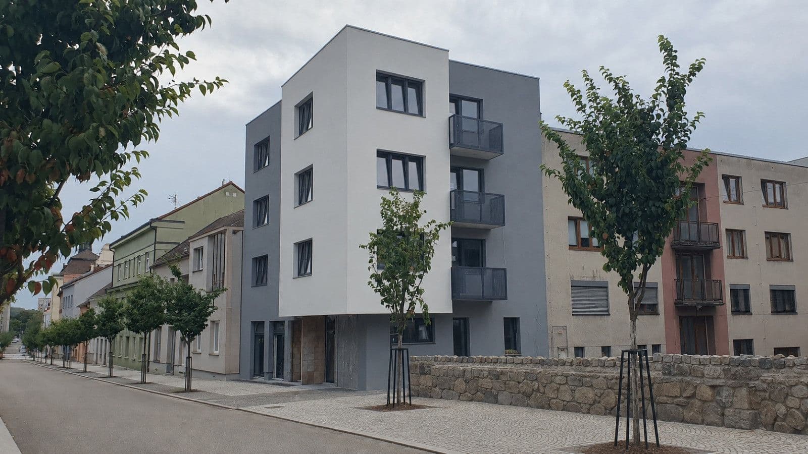 Pronájem bytu 2+kk 45 m², Jiráskova, Benešov, Středočeský kraj Pronájem bytu 2+kk 45 m², Jiráskova, Benešov, Středočeský kraj