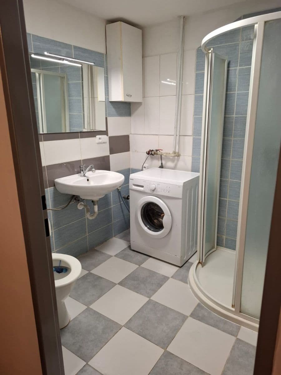 Pronájem bytu 3+kk 65 m², Jestřabí Lhota, Středočeský kraj Pronájem bytu 3+kk 65 m², Jestřabí Lhota, Středočeský kraj