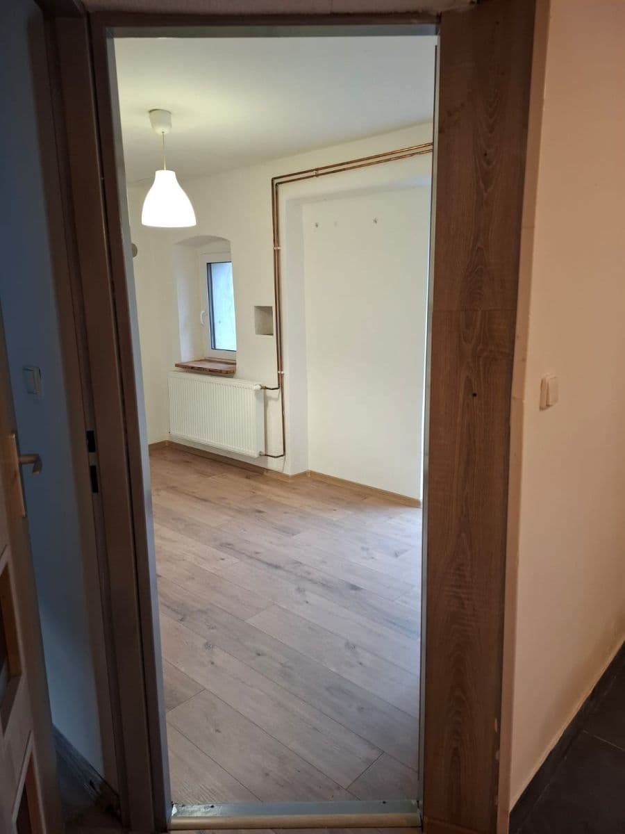 Pronájem bytu 3+kk 65 m², Jestřabí Lhota, Středočeský kraj Pronájem bytu 3+kk 65 m², Jestřabí Lhota, Středočeský kraj