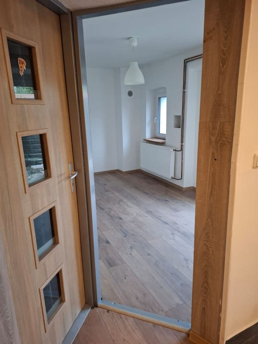 Pronájem bytu 3+kk 65 m², Jestřabí Lhota, Středočeský kraj Pronájem bytu 3+kk 65 m², Jestřabí Lhota, Středočeský kraj