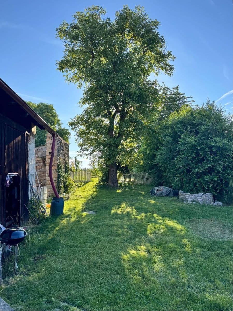 Prodej domu 68 m², pozemek 958 m², Kozárovice, Středočeský kraj Prodej domu 68 m², pozemek 958 m², Kozárovice, Středočeský kraj