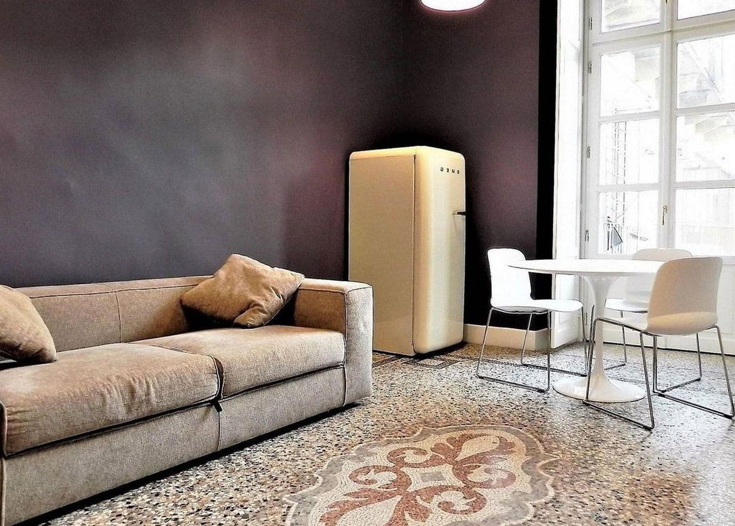 Pronájem bytu 2+1 50 m², Werastraße 20, Stuttgart, Bádensko-Württembersko Pronájem bytu 2+1 50 m², Werastraße 20, Stuttgart, Bádensko-Württembersko