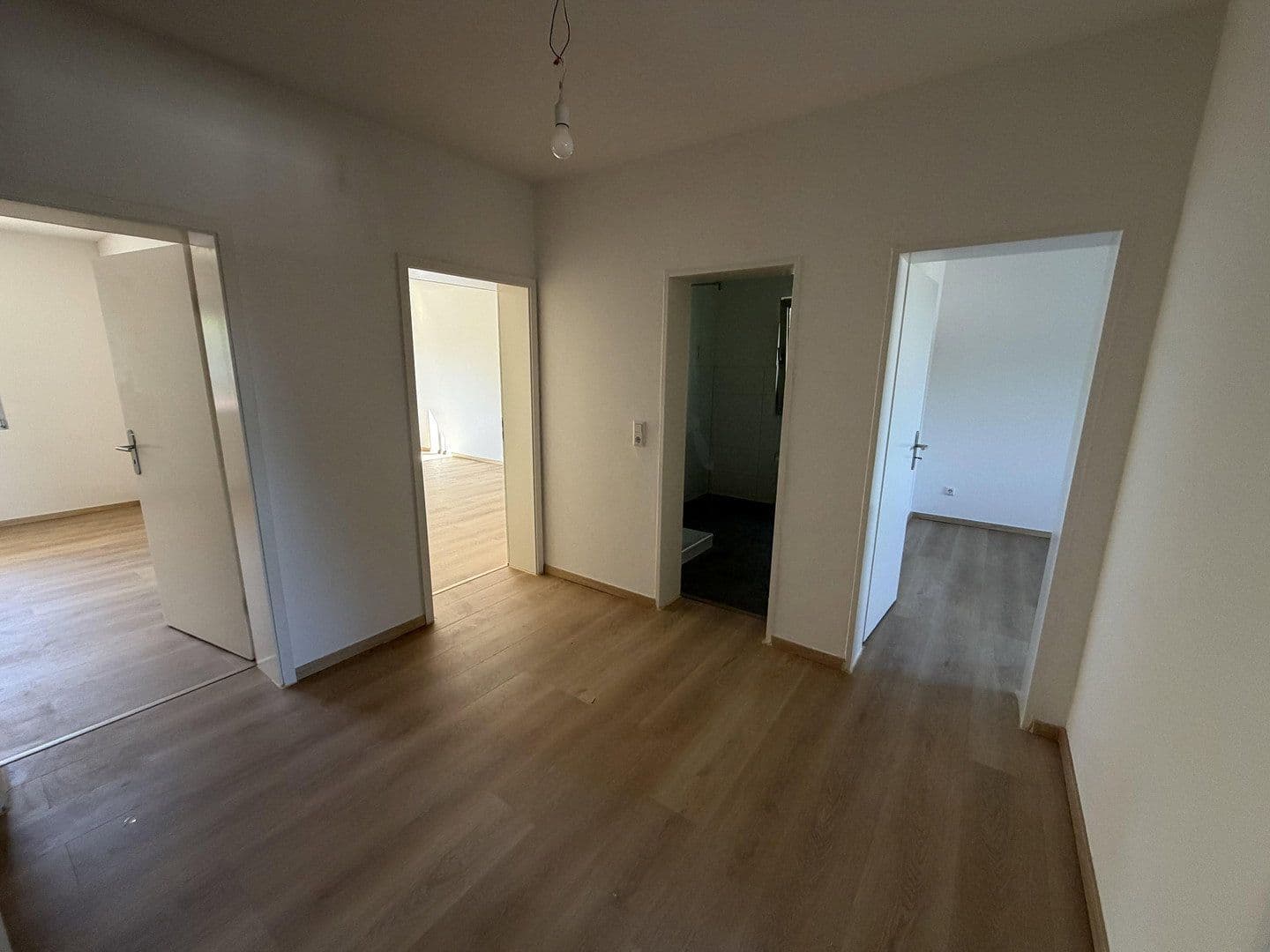 Pronájem bytu 3+1 80 m², Bochum, Severní Porýní-Vestfálsko Pronájem bytu 3+1 80 m², Bochum, Severní Porýní-Vestfálsko