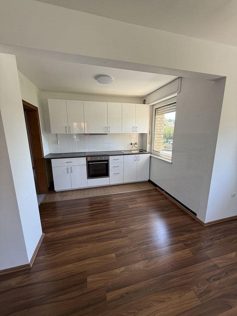 Pronájem bytu 4+1 75 m², Martin-luther-str. 16, Borgholzhausen, Severní Porýní-Vestfálsko Pronájem bytu 4+1 75 m², Martin-luther-str. 16, Borgholzhausen, Severní Porýní-Vestfálsko