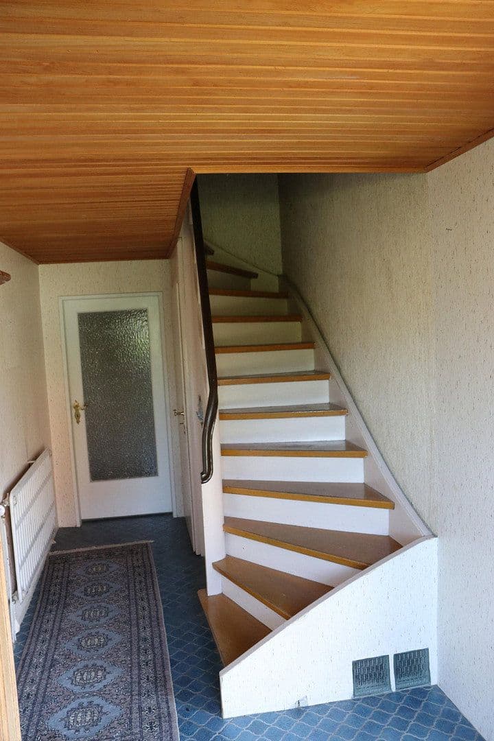 Prodej domu 175 m², pozemek 600 m², Salinenstraße 15, Salzgitter-Thiede, Dolní Sasko Prodej domu 175 m², pozemek 600 m², Salinenstraße 15, Salzgitter-Thiede, Dolní Sasko