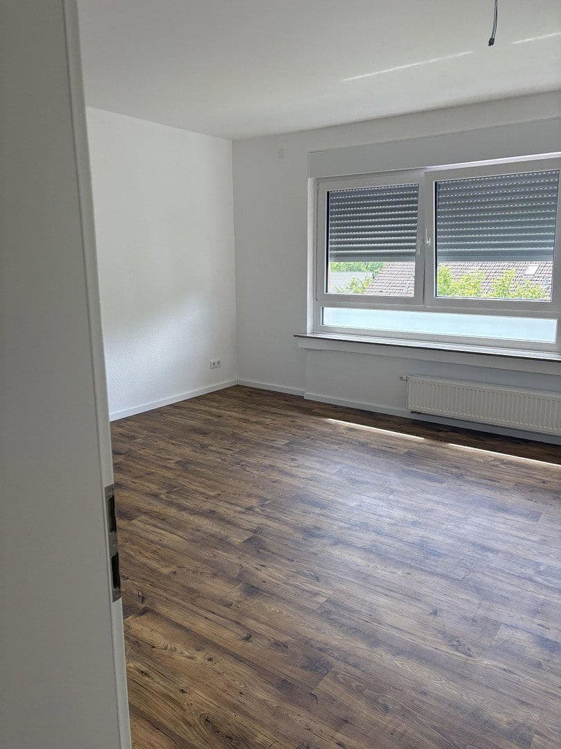 Pronájem bytu 3+1 80 m², Wuppertal, Severní Porýní-Vestfálsko Pronájem bytu 3+1 80 m², Wuppertal, Severní Porýní-Vestfálsko