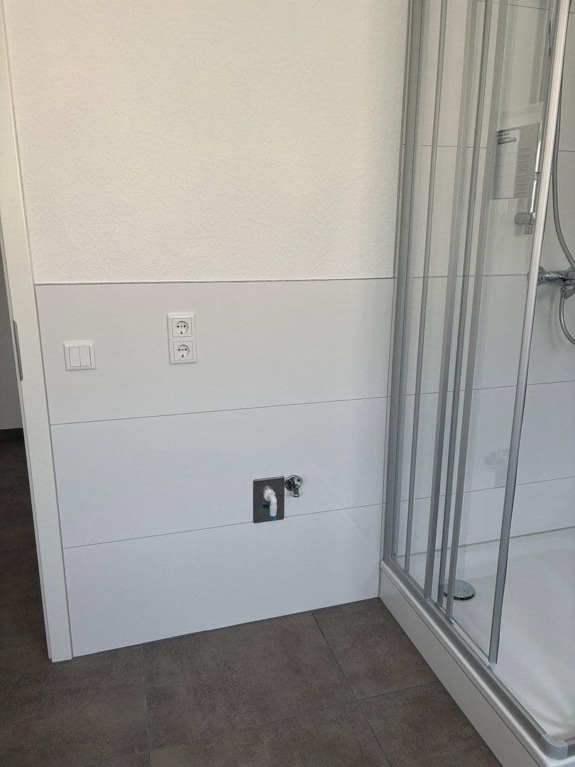Pronájem bytu 3+1 80 m², Wuppertal, Severní Porýní-Vestfálsko Pronájem bytu 3+1 80 m², Wuppertal, Severní Porýní-Vestfálsko