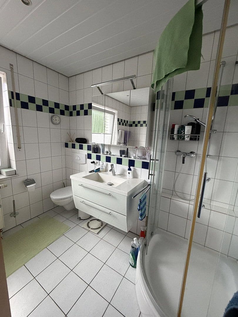 Prodej domu 124 m², pozemek 360 m², Herford, Severní Porýní-Vestfálsko Prodej domu 124 m², pozemek 360 m², Herford, Severní Porýní-Vestfálsko