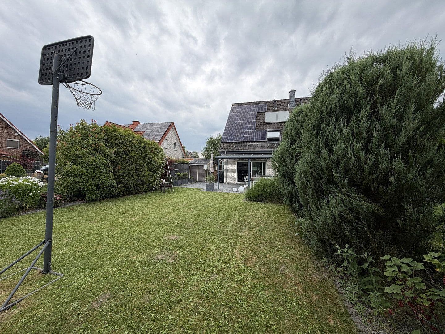 Prodej domu 124 m², pozemek 360 m², Herford, Severní Porýní-Vestfálsko Prodej domu 124 m², pozemek 360 m², Herford, Severní Porýní-Vestfálsko