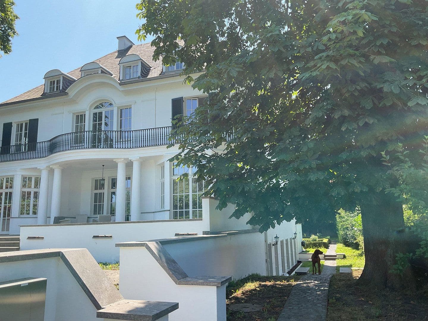 Pronájem bytu 1+1 80 m², Uferstraße 29, Köln, Severní Porýní-Vestfálsko Pronájem bytu 1+1 80 m², Uferstraße 29, Köln, Severní Porýní-Vestfálsko