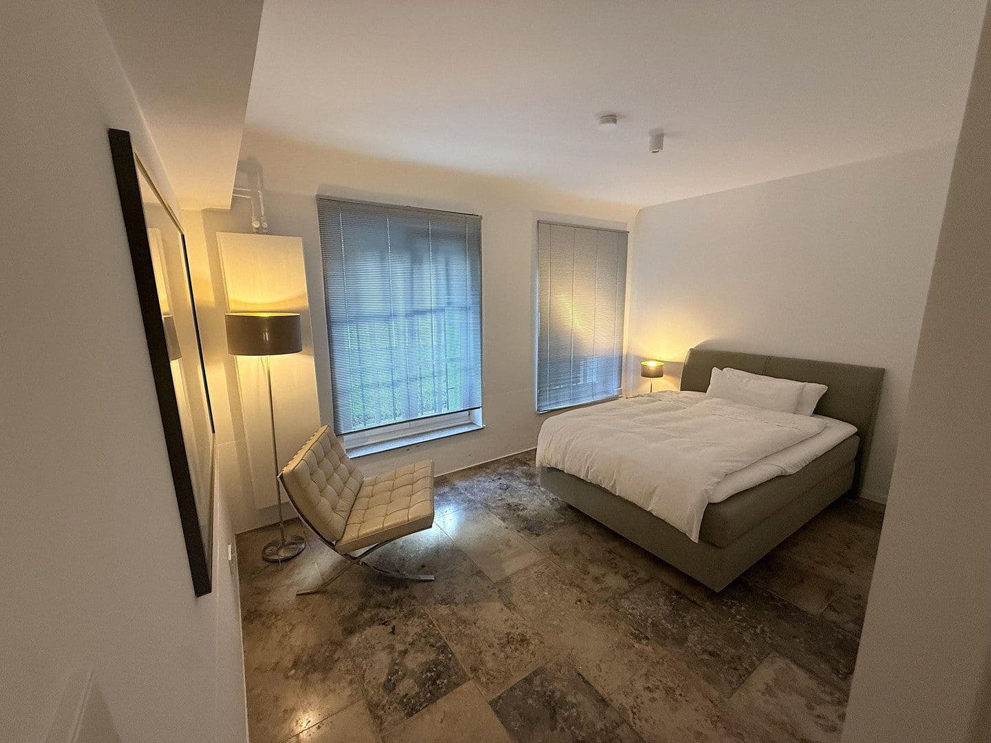 Pronájem bytu 1+1 80 m², Uferstraße 29, Köln, Severní Porýní-Vestfálsko Pronájem bytu 1+1 80 m², Uferstraße 29, Köln, Severní Porýní-Vestfálsko