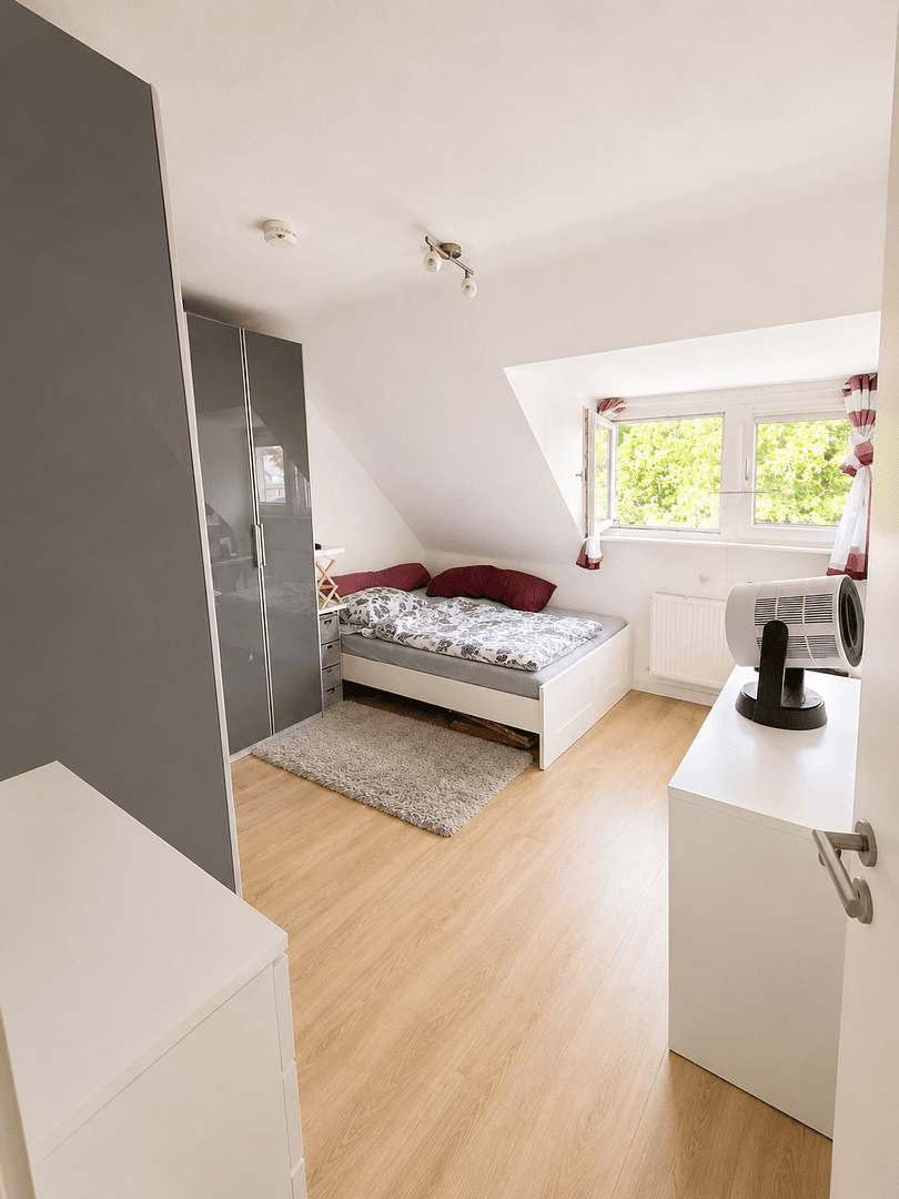 Pronájem bytu 3+1 60 m², Oberhausen, Severní Porýní-Vestfálsko Pronájem bytu 3+1 60 m², Oberhausen, Severní Porýní-Vestfálsko