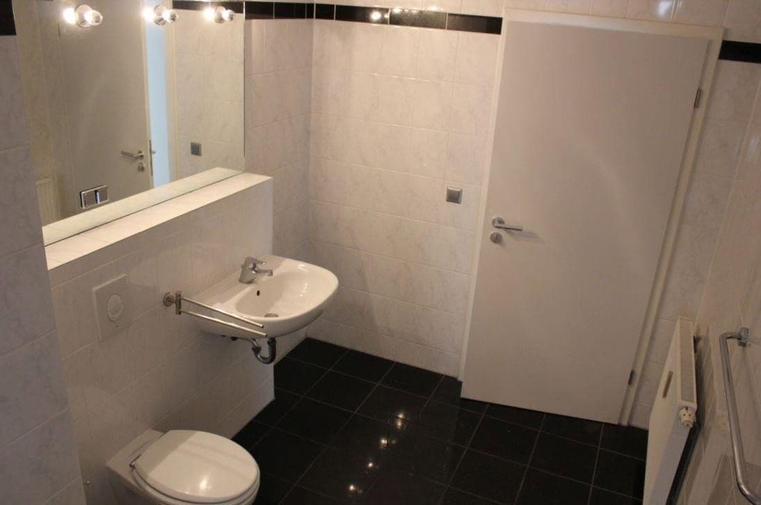 Prodej bytu 4+1 100 m², Münchener Straße, Berlin, Berlín Prodej bytu 4+1 100 m², Münchener Straße, Berlin, Berlín