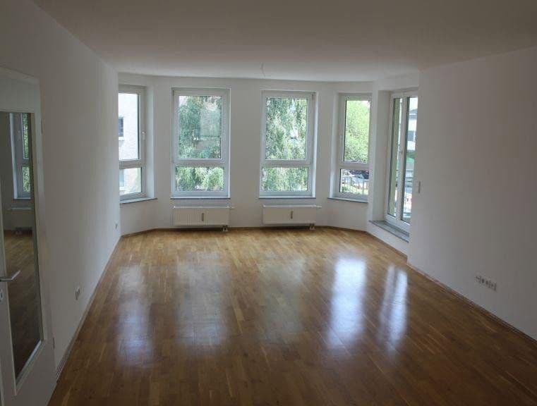 Prodej bytu 4+1 100 m², Münchener Straße, Berlin, Berlín Prodej bytu 4+1 100 m², Münchener Straße, Berlin, Berlín