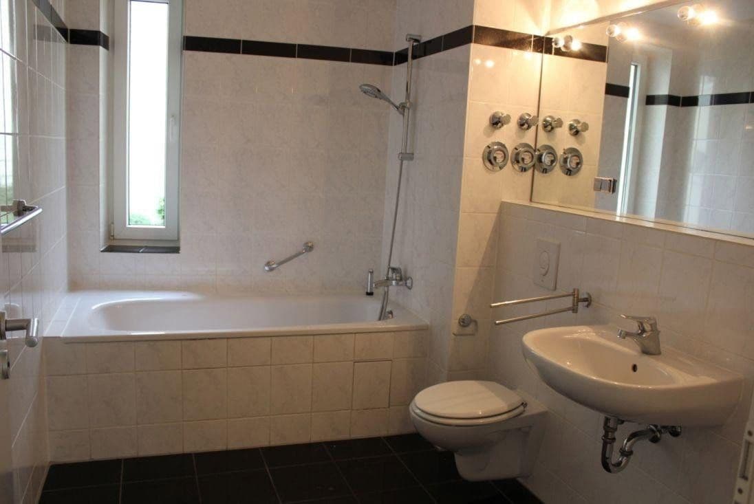 Prodej bytu 4+1 100 m², Münchener Straße, Berlin, Berlín Prodej bytu 4+1 100 m², Münchener Straße, Berlin, Berlín