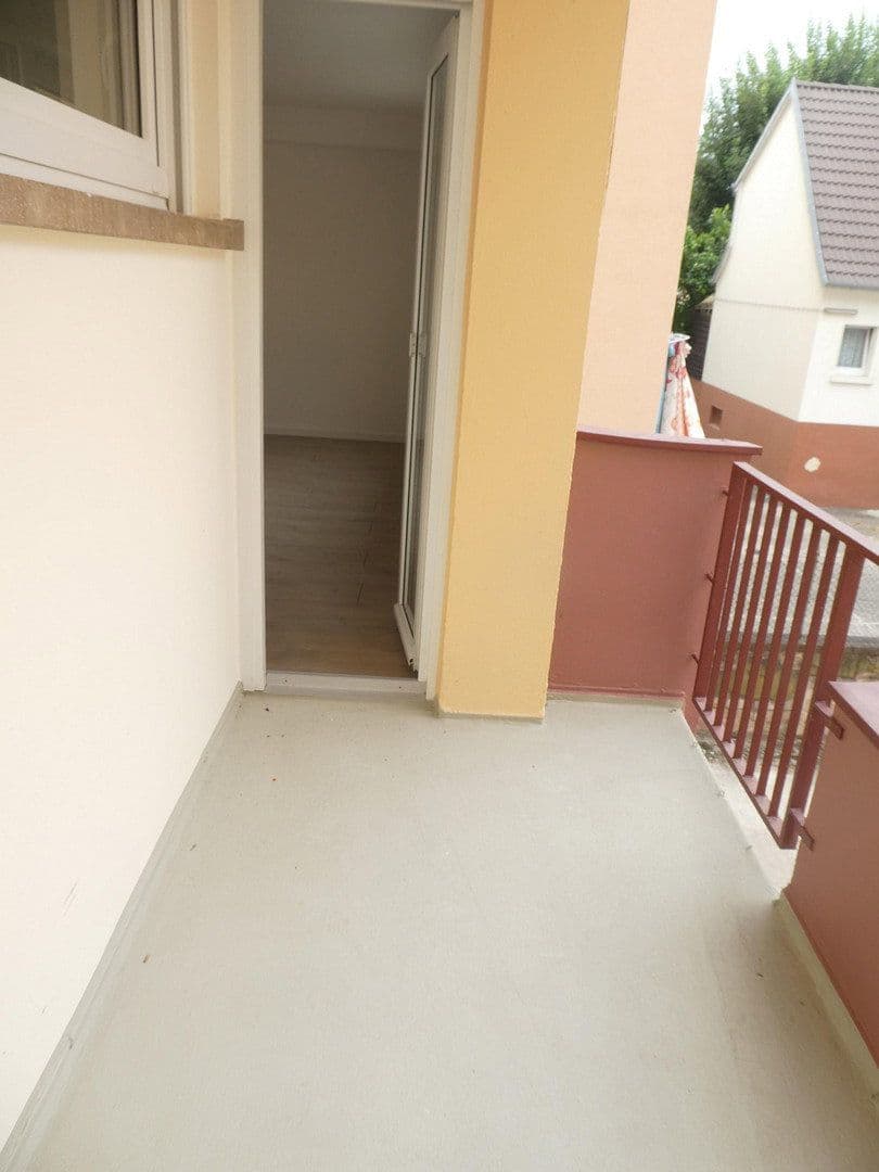 Pronájem bytu 1+1 32 m², Kaiserslautern, Porýní-Falc Pronájem bytu 1+1 32 m², Kaiserslautern, Porýní-Falc