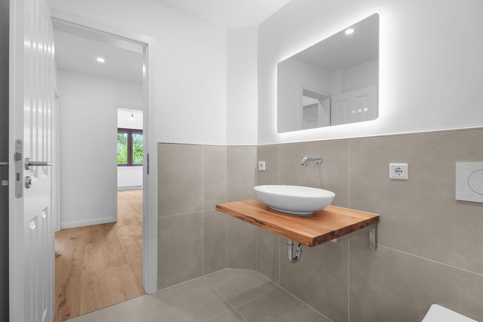 Pronájem bytu 4+1 85 m², Bremen, Bremen Pronájem bytu 4+1 85 m², Bremen, Bremen