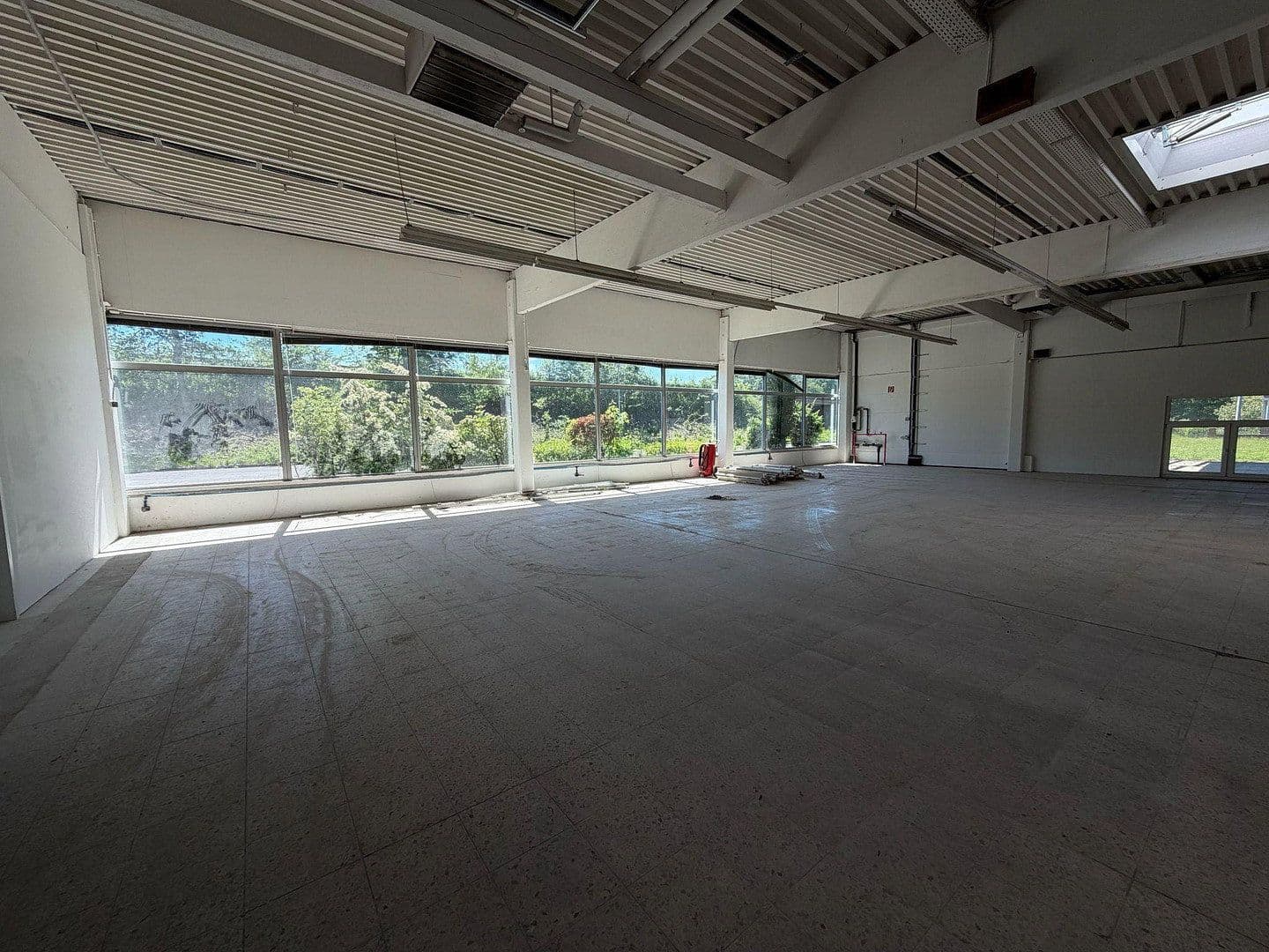 Pronájem nebytového prostoru 450 m², Meißener Dorfstraße 35, Minden, Severní Porýní-Vestfálsko Pronájem nebytového prostoru 450 m², Meißener Dorfstraße 35, Minden, Severní Porýní-Vestfálsko