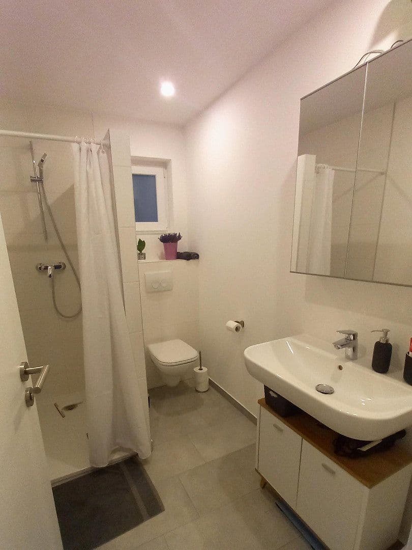 Pronájem bytu 2+1 72 m², Alte Bergstraße 3, Alsbach-Hähnlein, Hessen Pronájem bytu 2+1 72 m², Alte Bergstraße 3, Alsbach-Hähnlein, Hessen