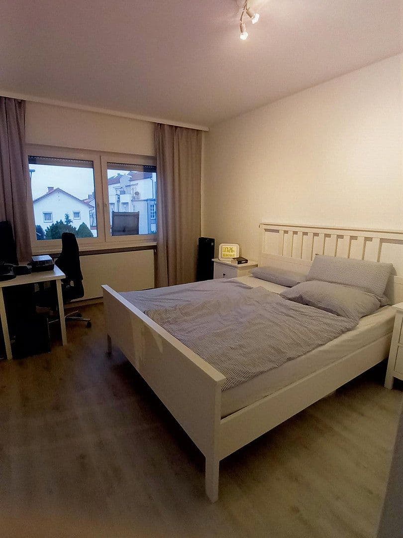 Pronájem bytu 2+1 72 m², Alte Bergstraße 3, Alsbach-Hähnlein, Hessen Pronájem bytu 2+1 72 m², Alte Bergstraße 3, Alsbach-Hähnlein, Hessen