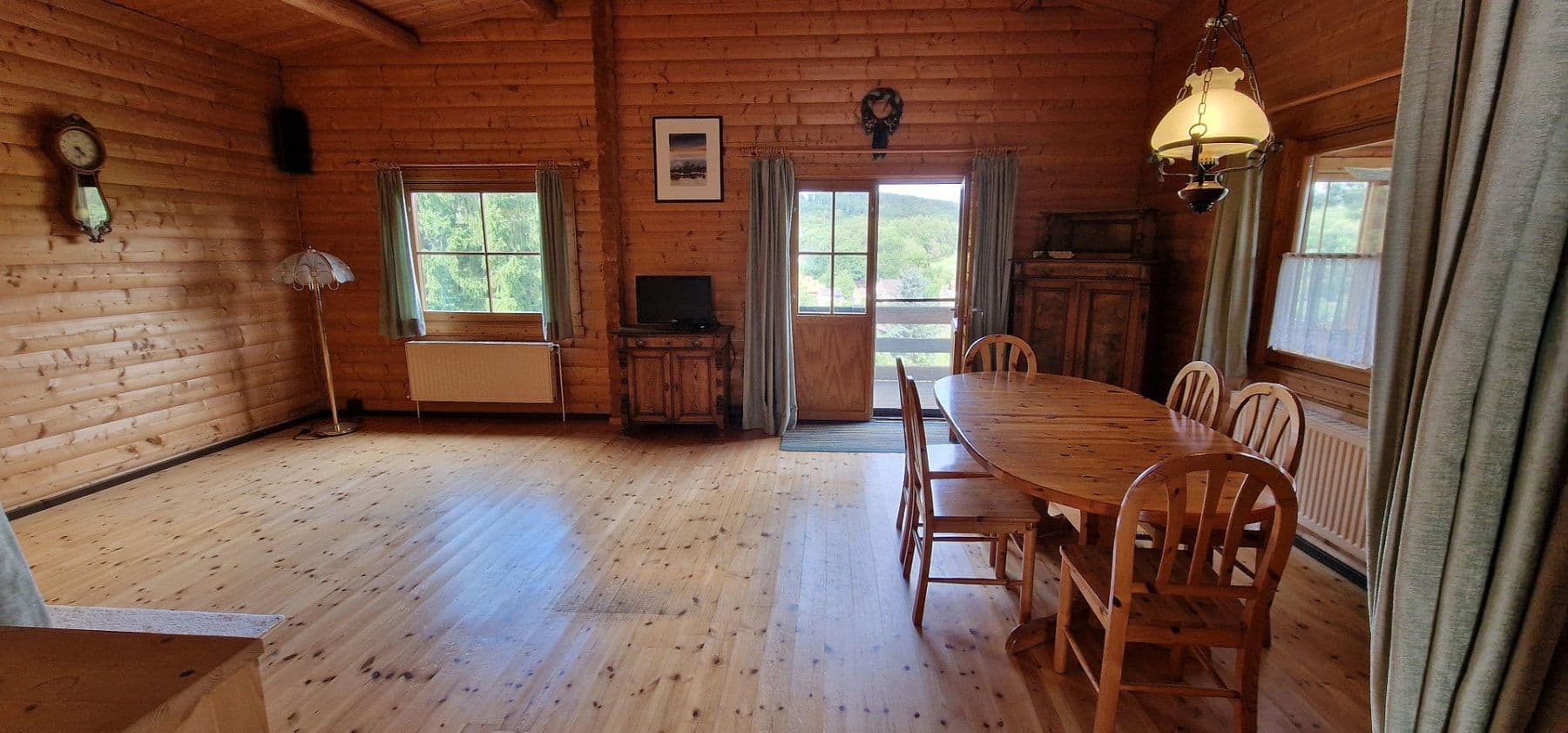 Prodej domu 145 m², pozemek 1.068 m², Bad Sachsa, Dolní Sasko Prodej domu 145 m², pozemek 1.068 m², Bad Sachsa, Dolní Sasko