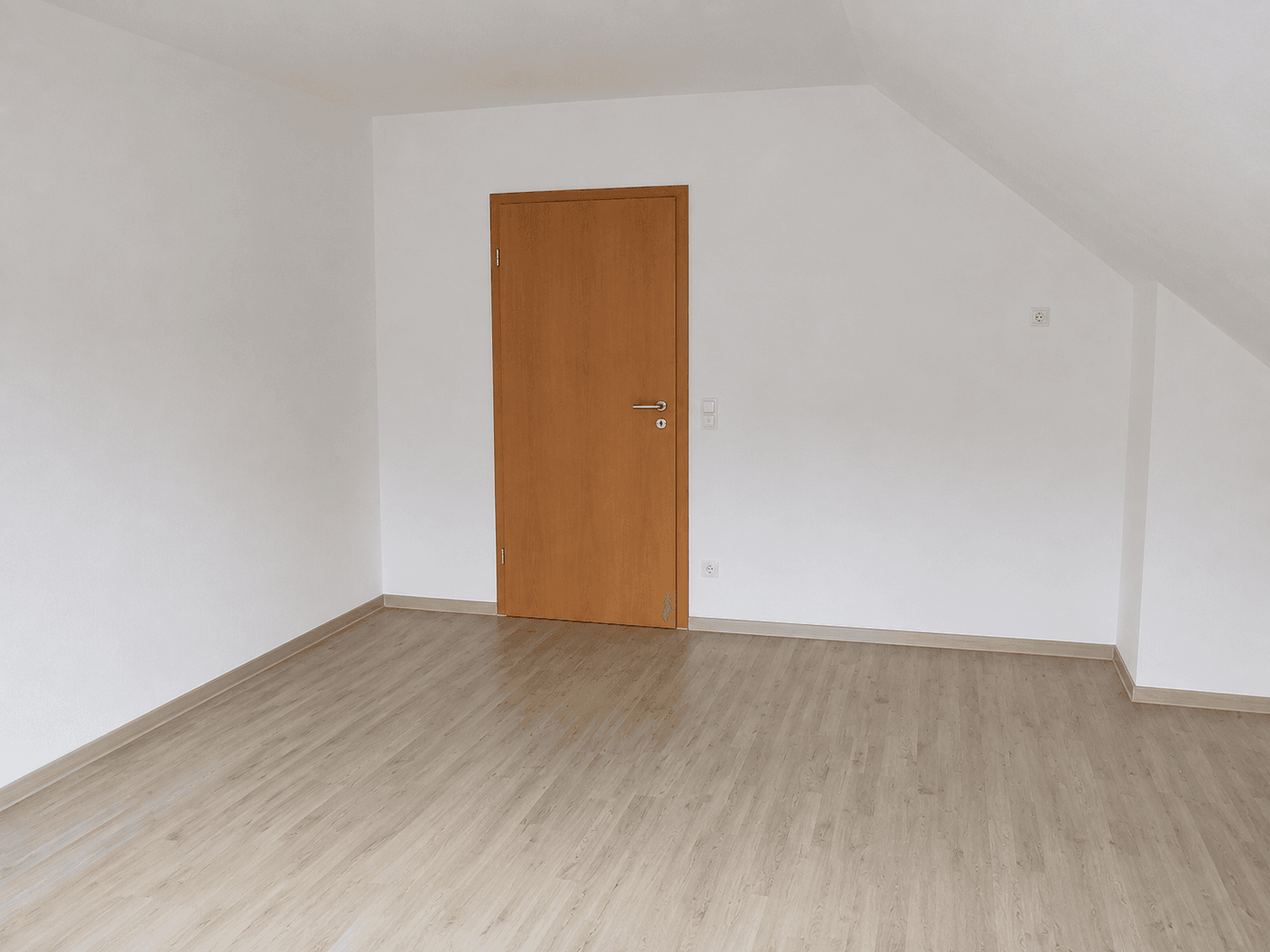 Prodej domu 300 m², pozemek 652 m², Mönchengladbach, Severní Porýní-Vestfálsko Prodej domu 300 m², pozemek 652 m², Mönchengladbach, Severní Porýní-Vestfálsko