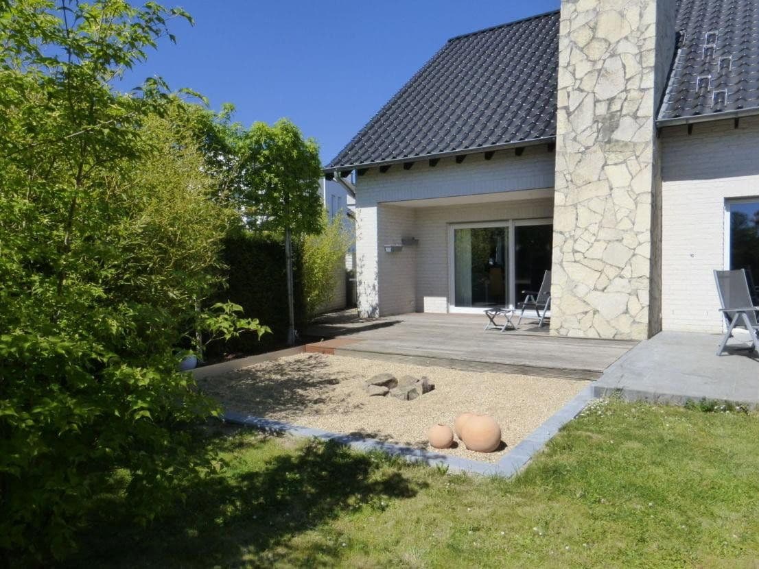 Prodej domu 300 m², pozemek 652 m², Mönchengladbach, Severní Porýní-Vestfálsko Prodej domu 300 m², pozemek 652 m², Mönchengladbach, Severní Porýní-Vestfálsko