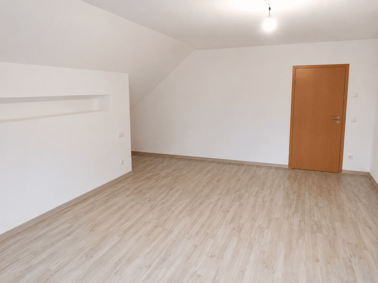 Prodej domu 300 m², pozemek 652 m², Mönchengladbach, Severní Porýní-Vestfálsko Prodej domu 300 m², pozemek 652 m², Mönchengladbach, Severní Porýní-Vestfálsko