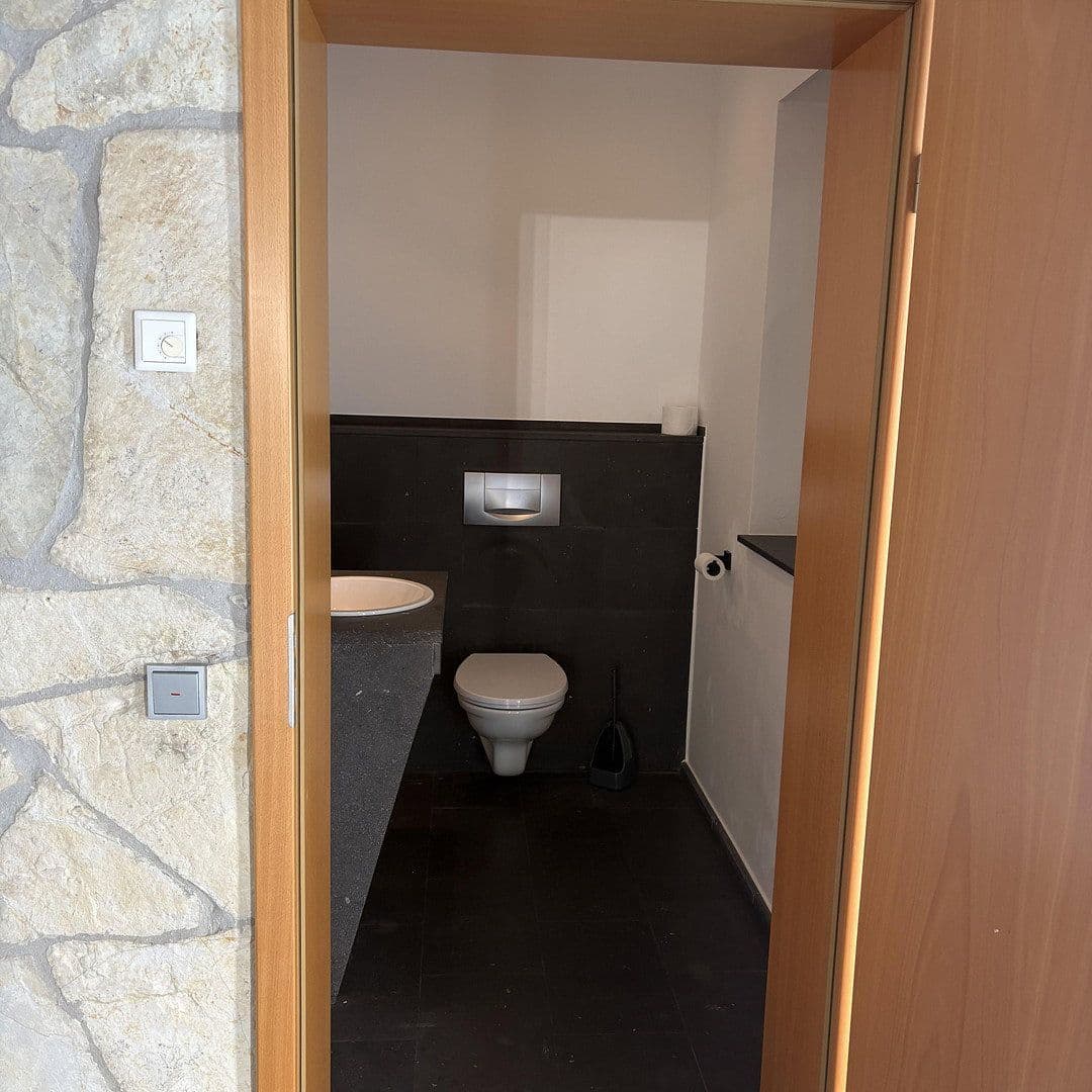 Prodej domu 300 m², pozemek 652 m², Mönchengladbach, Severní Porýní-Vestfálsko Prodej domu 300 m², pozemek 652 m², Mönchengladbach, Severní Porýní-Vestfálsko