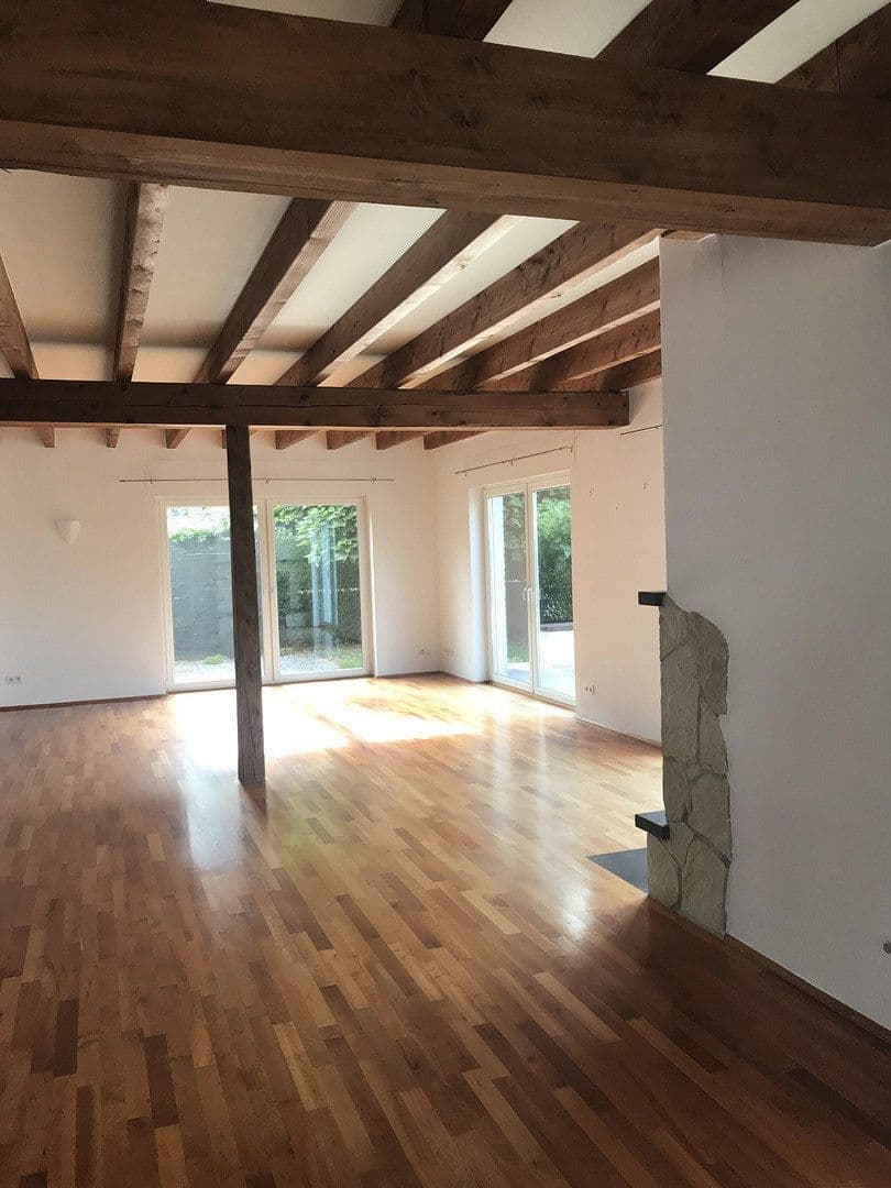 Prodej domu 300 m², pozemek 652 m², Mönchengladbach, Severní Porýní-Vestfálsko Prodej domu 300 m², pozemek 652 m², Mönchengladbach, Severní Porýní-Vestfálsko