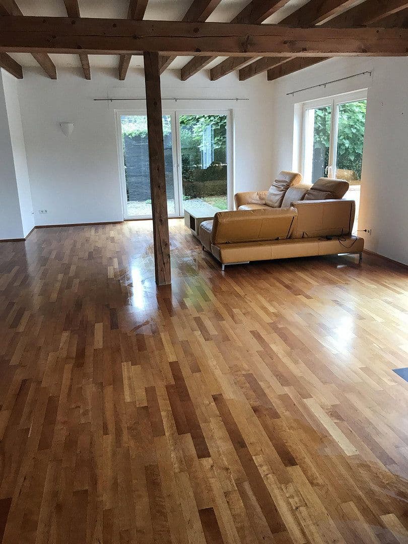 Prodej domu 300 m², pozemek 652 m², Mönchengladbach, Severní Porýní-Vestfálsko Prodej domu 300 m², pozemek 652 m², Mönchengladbach, Severní Porýní-Vestfálsko
