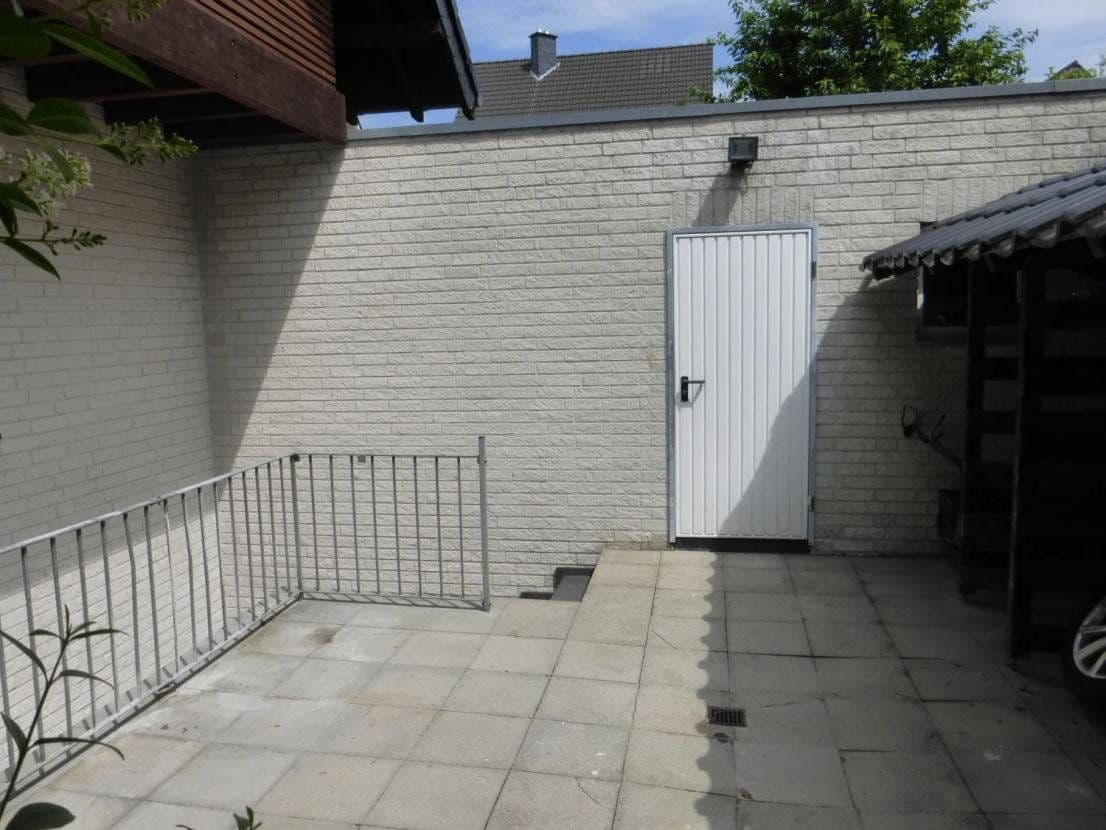 Prodej domu 300 m², pozemek 652 m², Mönchengladbach, Severní Porýní-Vestfálsko Prodej domu 300 m², pozemek 652 m², Mönchengladbach, Severní Porýní-Vestfálsko