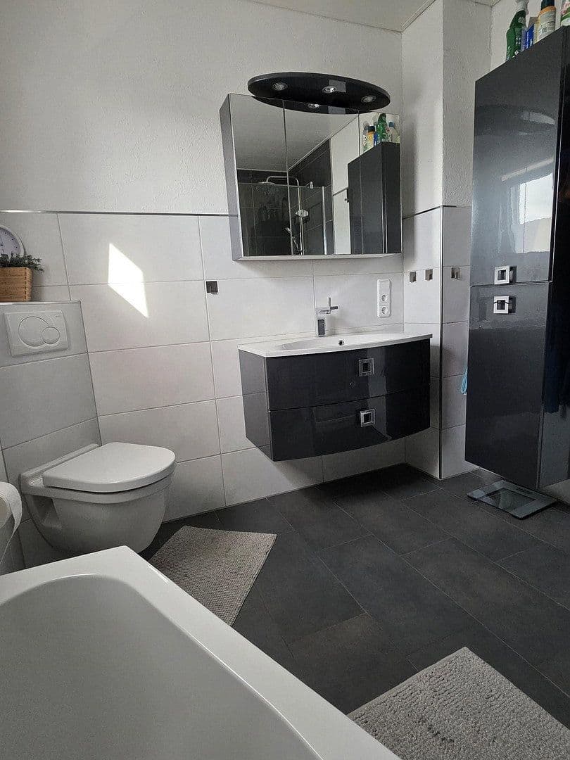 Prodej bytu 4+1 116 m², Menden (Sauerland), Severní Porýní-Vestfálsko Prodej bytu 4+1 116 m², Menden (Sauerland), Severní Porýní-Vestfálsko