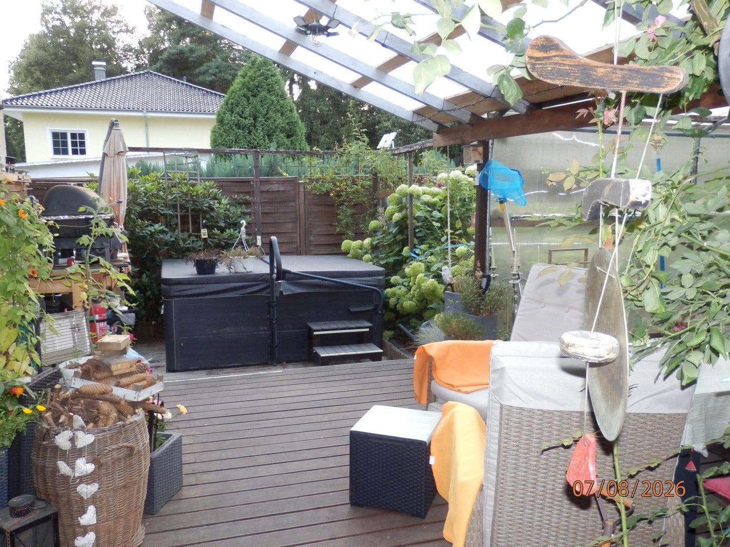 Prodej domu 126 m², pozemek 527 m², Bästleinsstraße 17a, Hohen Neuendorf, Braniborsko Prodej domu 126 m², pozemek 527 m², Bästleinsstraße 17a, Hohen Neuendorf, Braniborsko