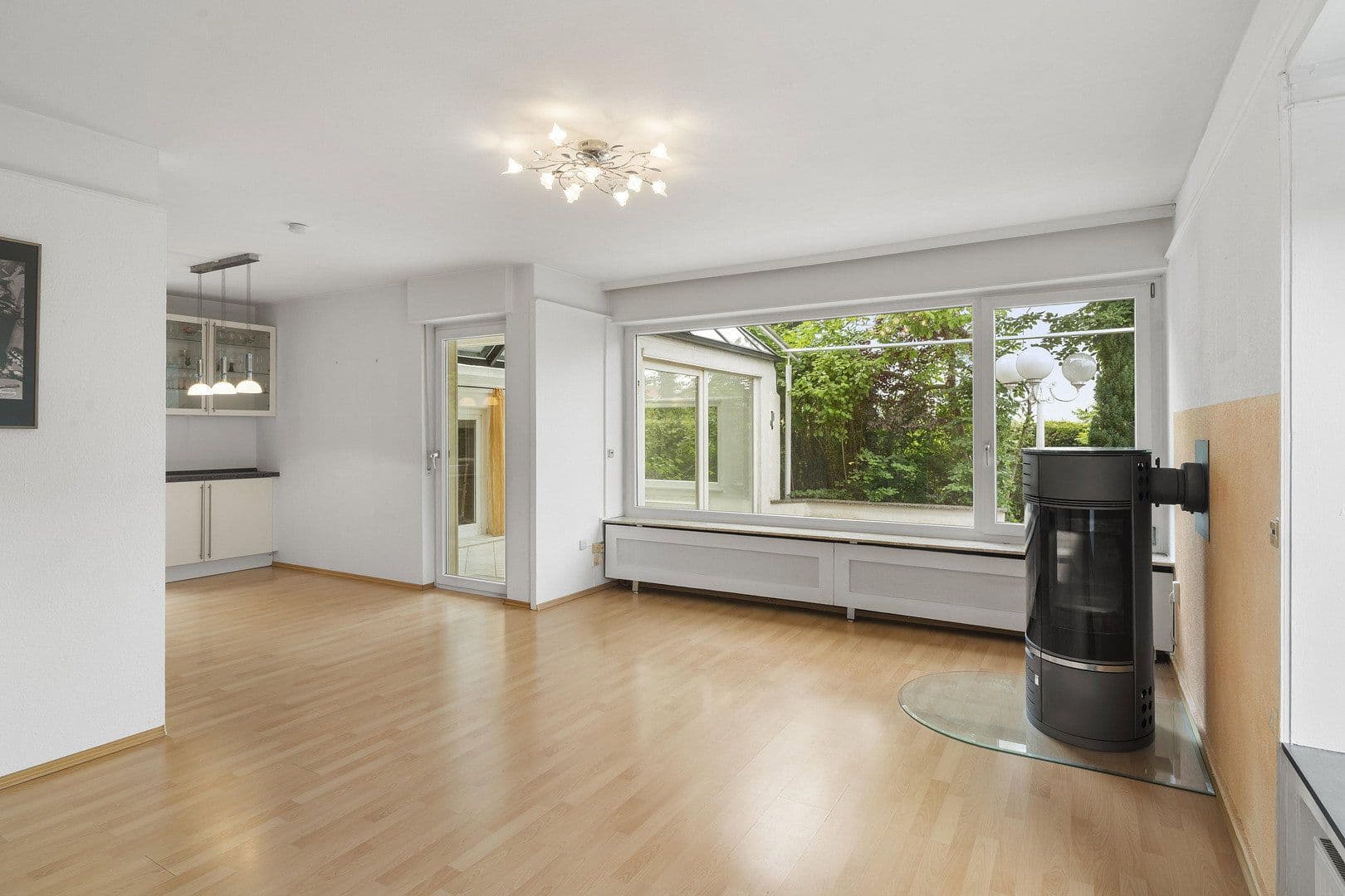 Prodej domu 166 m², pozemek 611 m², Schwalbach am Taunus, Hessen Prodej domu 166 m², pozemek 611 m², Schwalbach am Taunus, Hessen