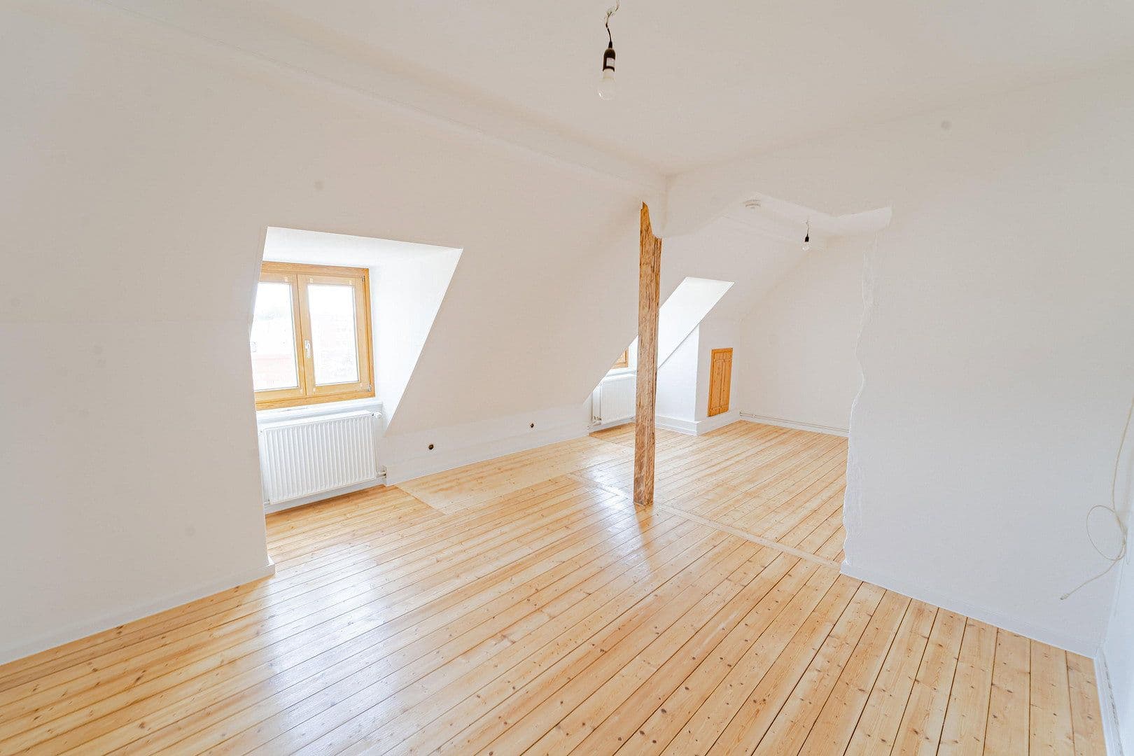 Pronájem bytu 4+1 110 m², Schwartauer Allee 121, Lübeck, Šlesvicko-Holštýnsko Pronájem bytu 4+1 110 m², Schwartauer Allee 121, Lübeck, Šlesvicko-Holštýnsko