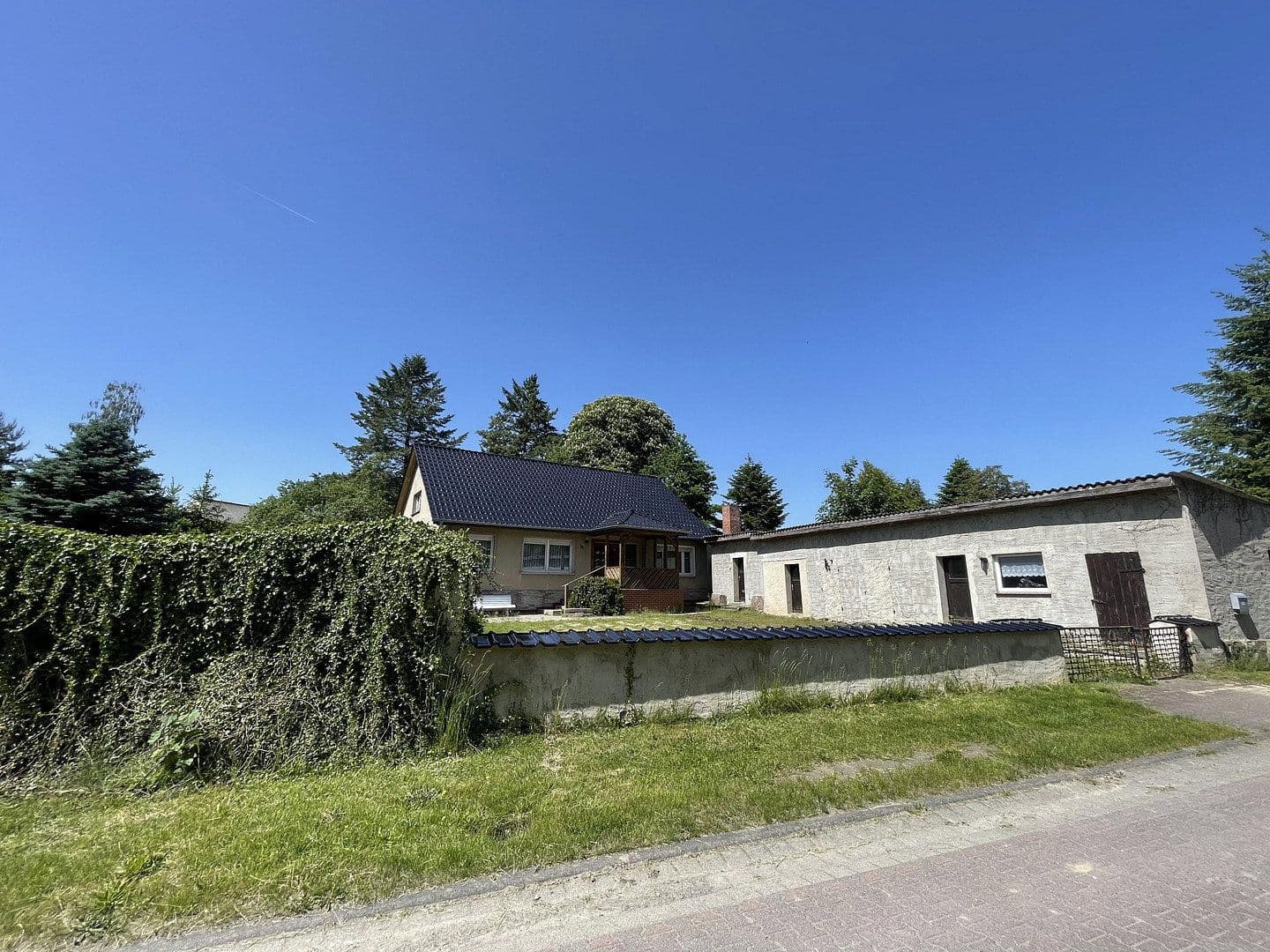 Prodej domu 145 m², pozemek 2.000 m², Beetzendorf, Sasko-Anhaltsko Prodej domu 145 m², pozemek 2.000 m², Beetzendorf, Sasko-Anhaltsko